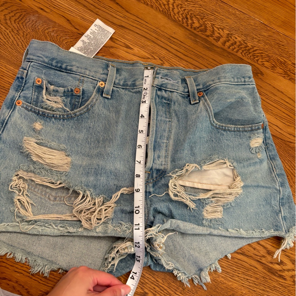 Free People Levi's High-Rise Light Blue Distressed Jean Shorts - Picture 8 of 12
